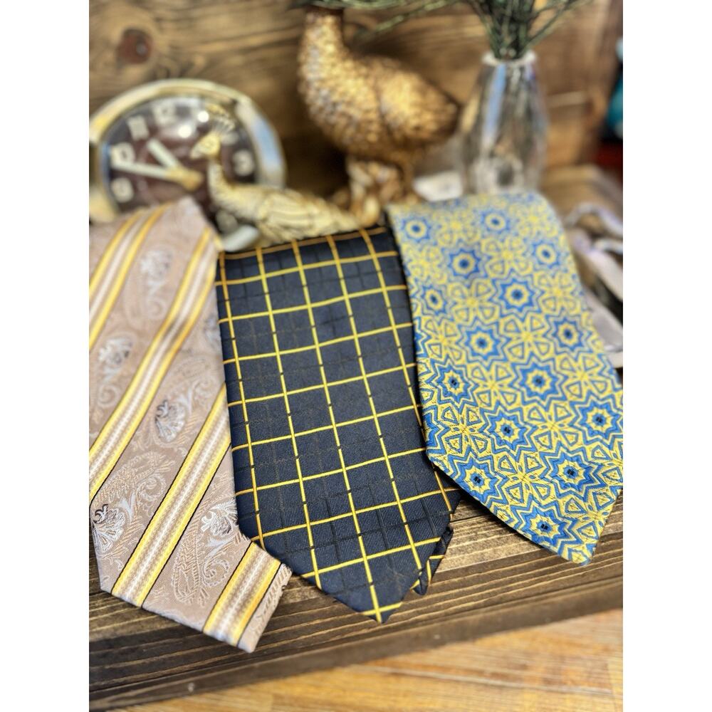 Lot 3 Vintage Tie Silk Bold Grandpacore Wide